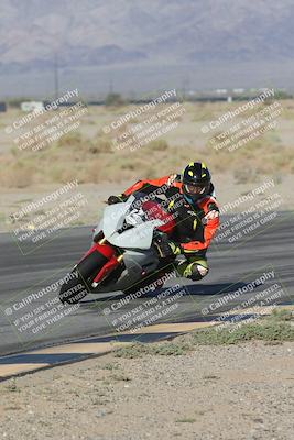 media/Sep-20-2025-Race Pace (Sat) [[d4e1b33f4d]]/Non Verified/Turn 4 Inside (8am)/